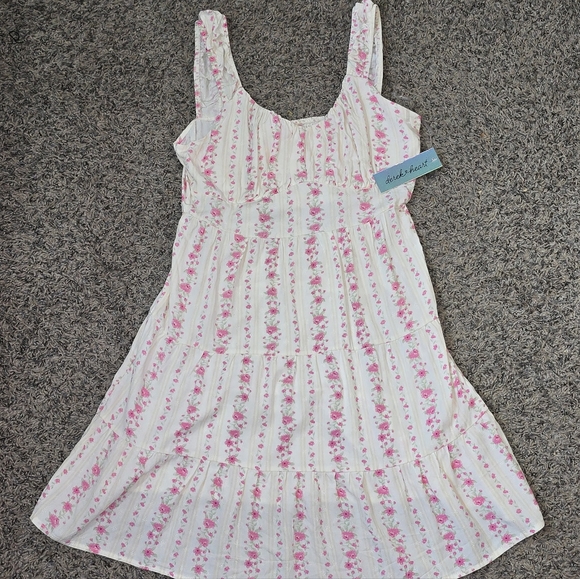 Derek Heart Dresses & Skirts - NWT Derek Heart Floral Sundress – Size M – Cottagecore Pink Tiered Dress
